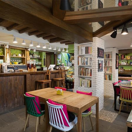 Blossom Hill Inn - Neverland ลี่เจียง ภายนอก รูปภาพ