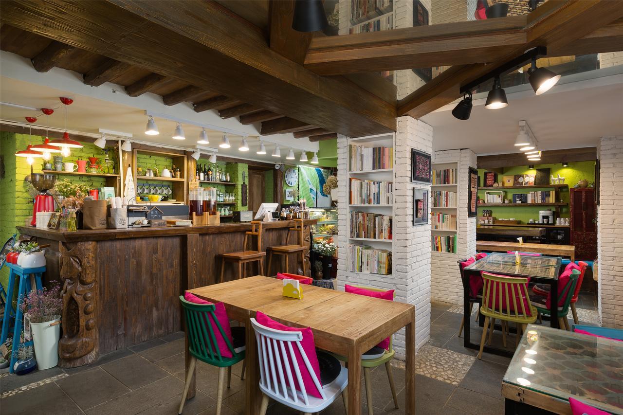 Blossom Hill Inn - Neverland ลี่เจียง ภายนอก รูปภาพ